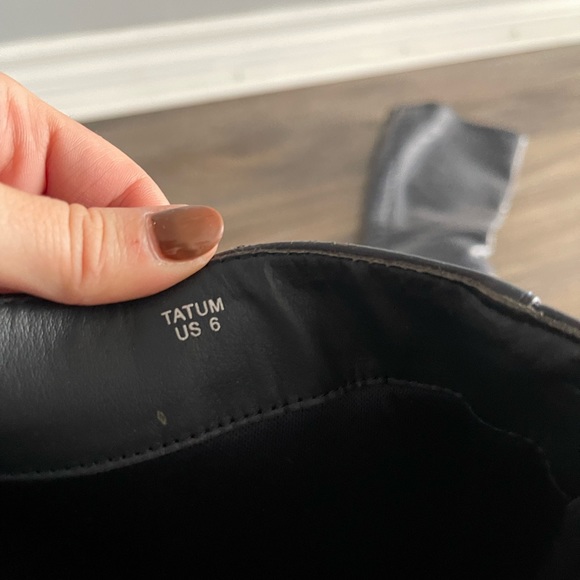 Tory Burch Tote Bag - Picture 3 of 5